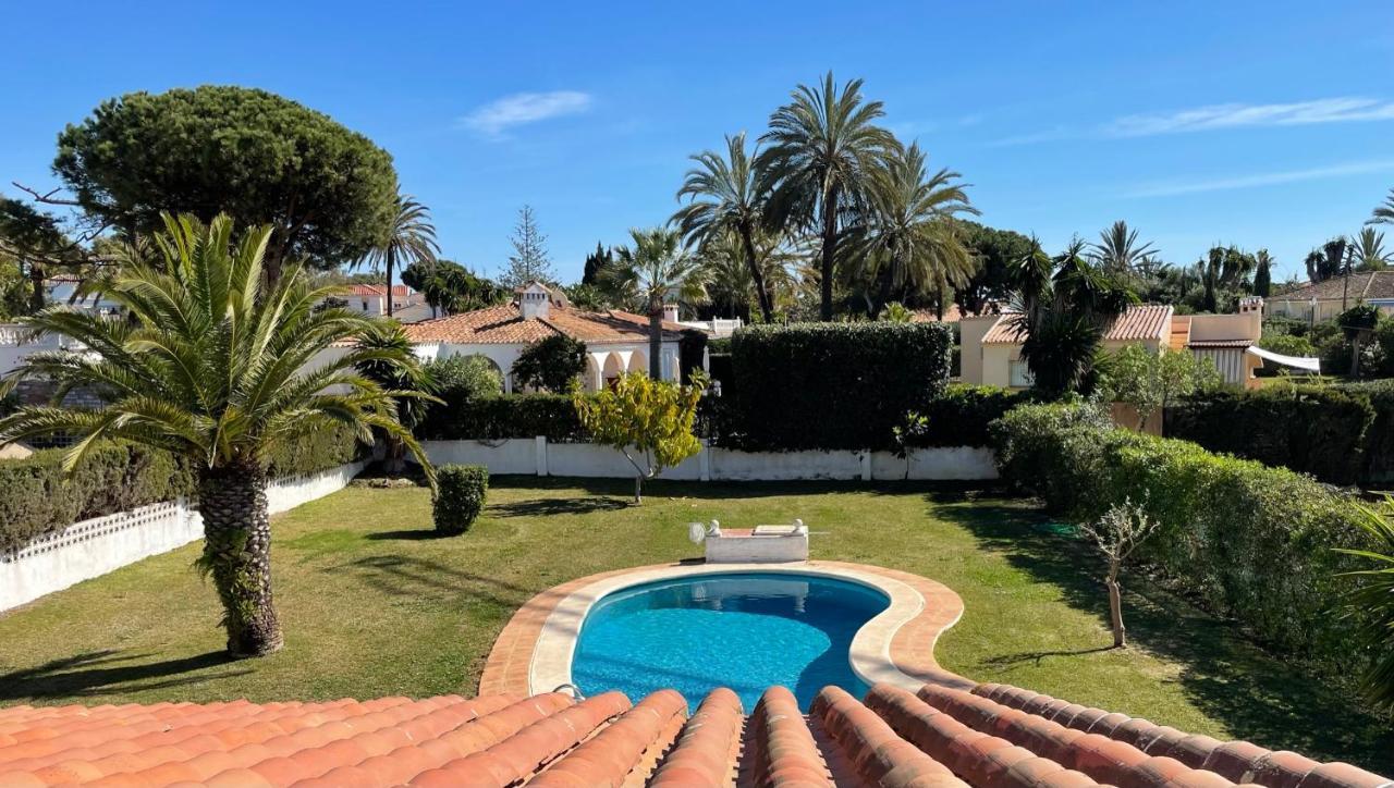 Marbella Villas *