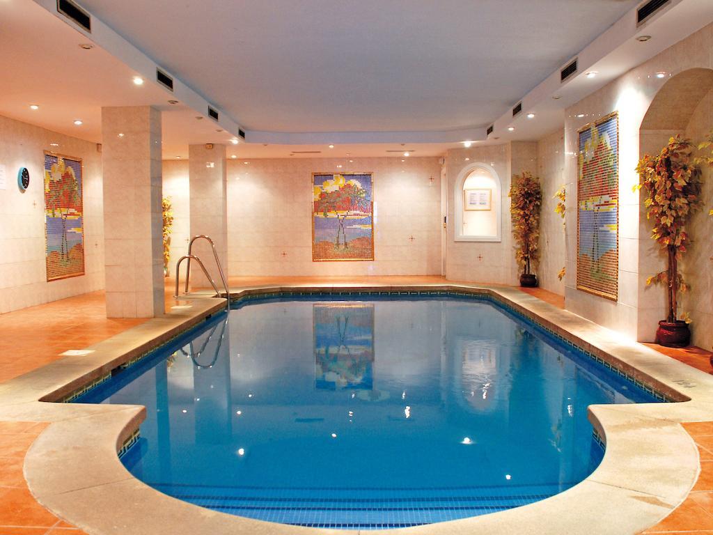 Villa Marbella Villas *